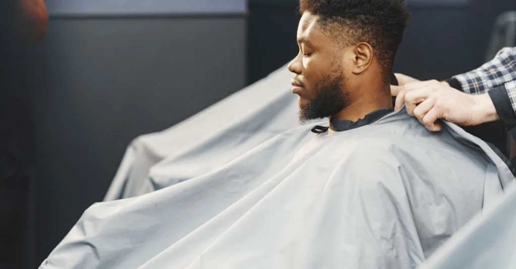 découvrez des idées de coupes courtes idéales pour les cheveux épais, alliant style et facilité d'entretien pour sublimer votre chevelure.