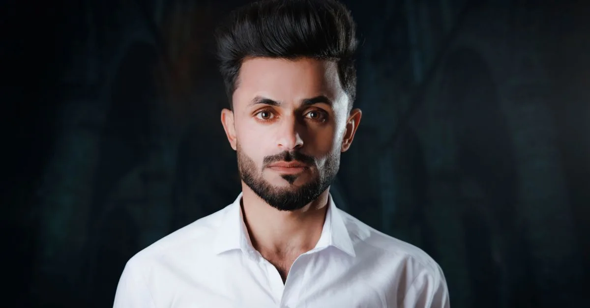découvrez les styles de barbe idéaux pour les visages allongés afin de sublimer votre look avec élégance et harmonie.