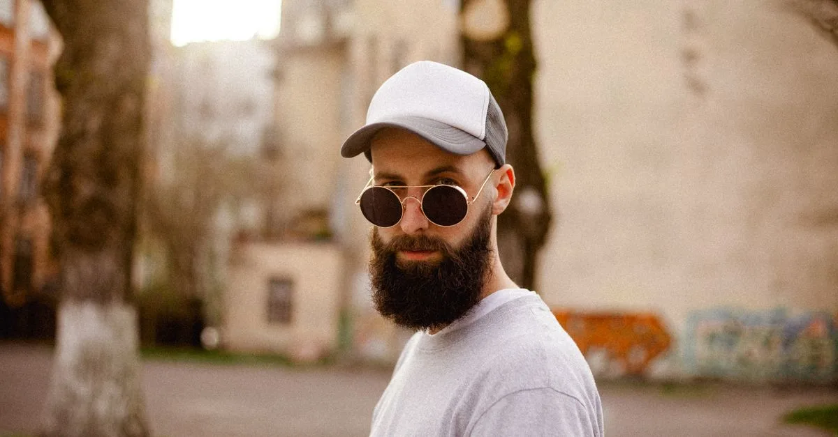 découvrez les dernières tendances de la barbe pour un style moderne et soigné. astuces, conseils et inspirations pour entretenir et arborer la barbe parfaite.