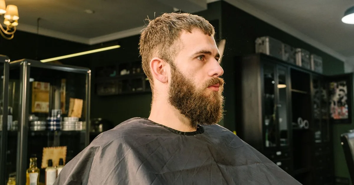 découvrez des coupes de cheveux pour hommes adaptées aux cheveux clairsemés, alliant style et volume pour sublimer votre look au quotidien.