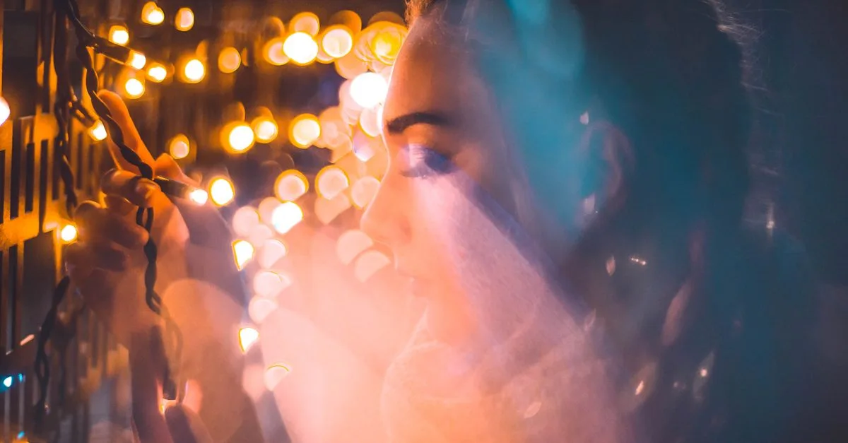 découvrez nos astuces efficaces pour prévenir les nœuds dans les cheveux pendant la nuit et réveiller votre chevelure douce et soyeuse chaque matin.